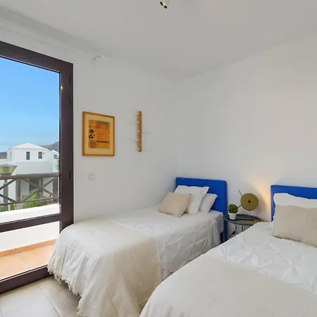 Sapri Piscina Climatizada Hébergement de vacances Playa Blanca (Lanzarote)