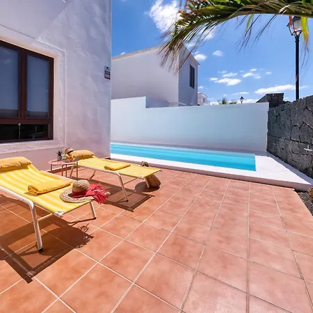 Sapri Piscina Climatizada Playa Blanca (Lanzarote)