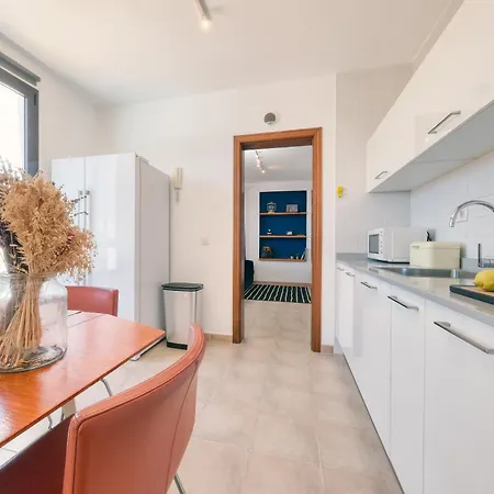 Feriehus Sapri Piscina Climatizada