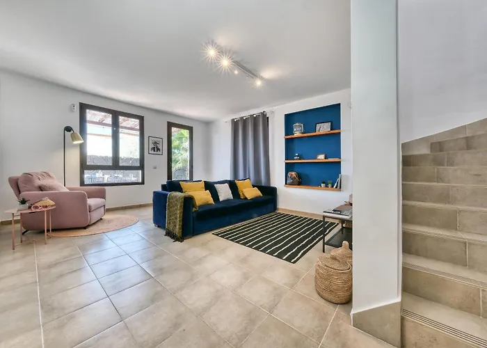 Sapri Piscina Climatizada * Коста Бланка